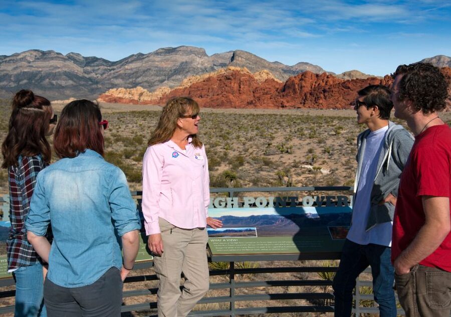 Las Vegas: Red Rock Canyon in an Adventure Tour Trekker - The 13-mile scenic loop: Wilson Cliffs and the color you came for