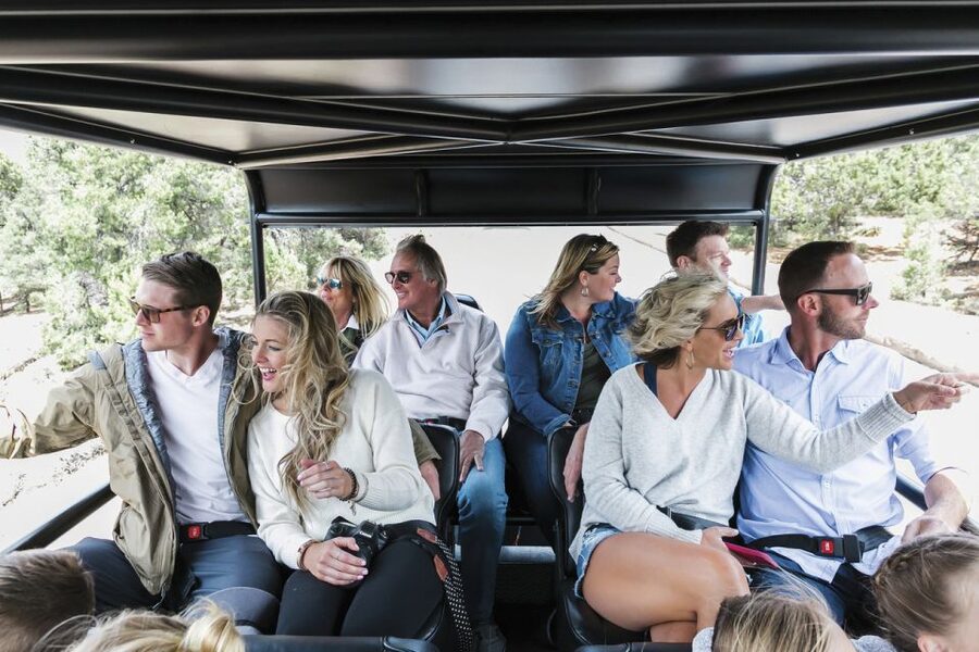 Las Vegas: Roundtrip Flight to Grand Canyon & Hummer Tour - Photo stops and independent exploring: use it well