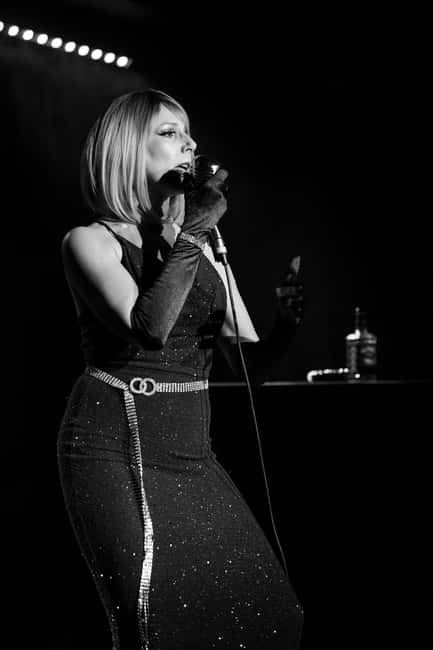 Las Vegas: Sinatra Live! - Tribute to Frank Sinatra - What You’ll Hear: Big Hits Plus the Songbook Spirit