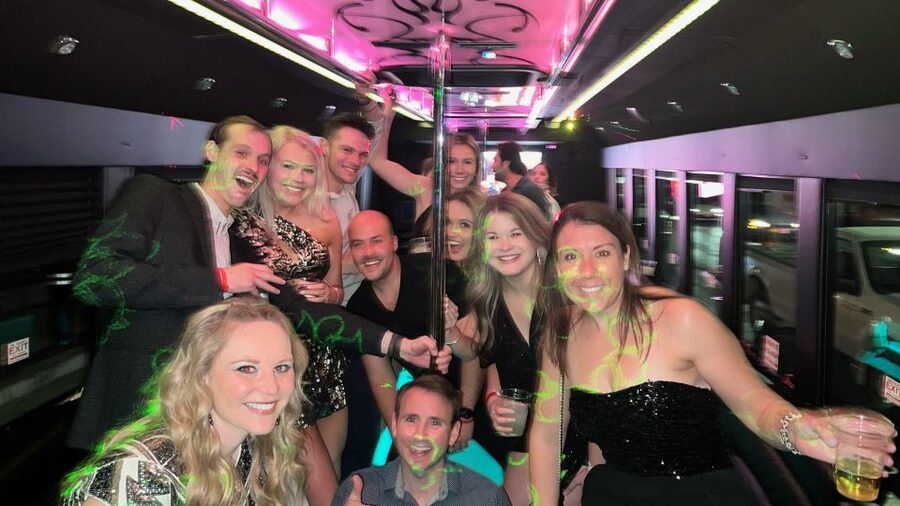 Las Vegas: Skip-the-Line VIP Nightclub Crawl - Dress code and footwear rules: how to avoid a bad start