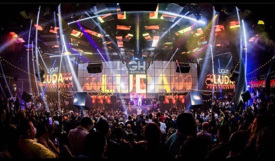 Las Vegas: Skip-the-Line VIP Nightclub Crawl - What happens in the 4.5 hours: the night’s rhythm