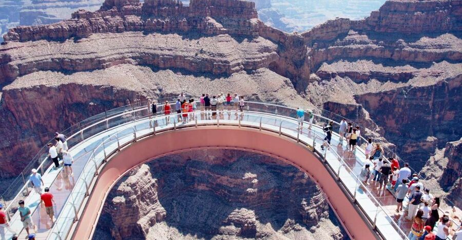Las Vegas: Small Group Grand Canyon Skywalk, Hoover Dam Tour - Hotel pickup to Las Vegas sign: the morning flow