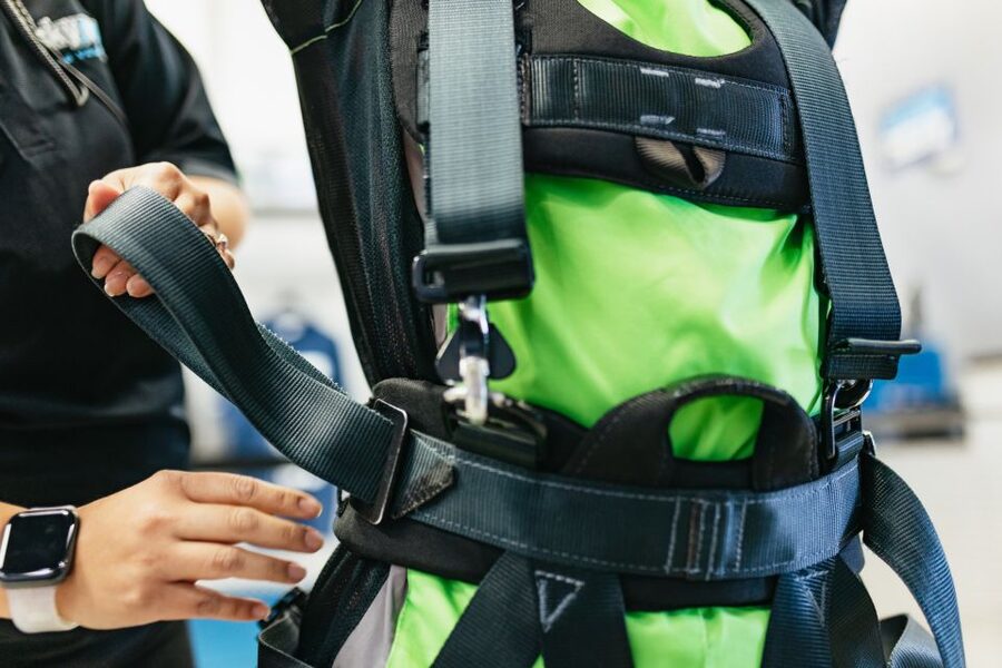 Las Vegas: STRAT SkyJump Ticket - The Leap Itself: Controlled Free-Fall on a Vertical Zip Line