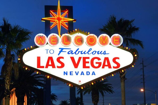 Las Vegas Strip at night like a Star with champagne by luxury limo - 3 or 5 hrs - Stops you can request: from Bellagio to Downtown art installations