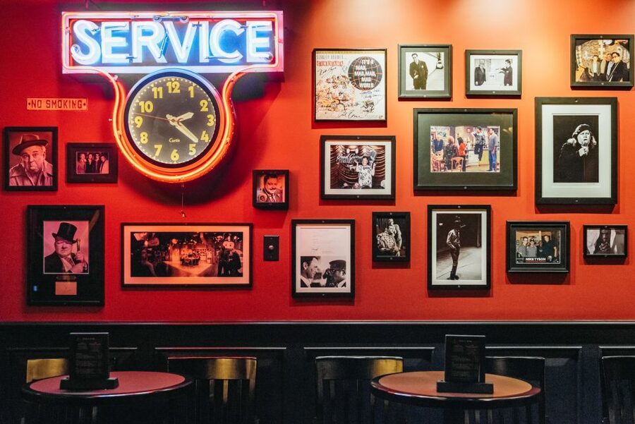 Las Vegas Strip: Brad Garrett’s Comedy Club at MGM Grand - Practical timing on the Strip, how to make the night smoother