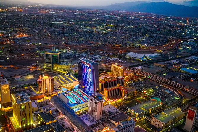 Las Vegas Strip Highlights by Helicopter at Night - Who should book this helicopter at night
