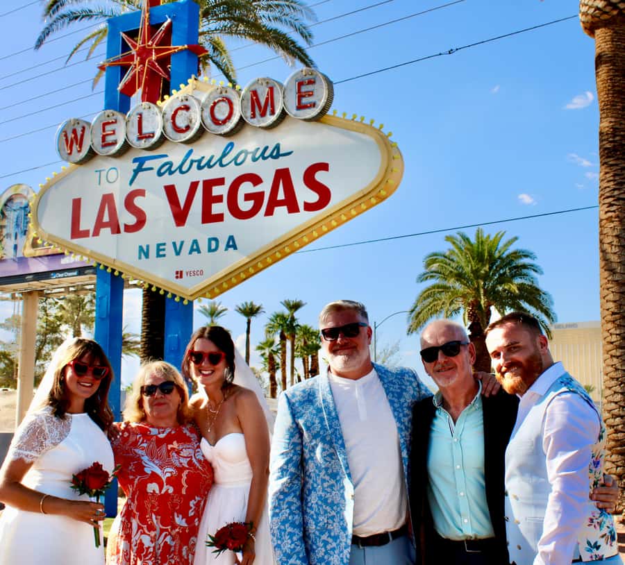 Las Vegas Strip Limo Tour with Champagne and Photos - What You Get for Photos, and Why the Photographer Option Matters