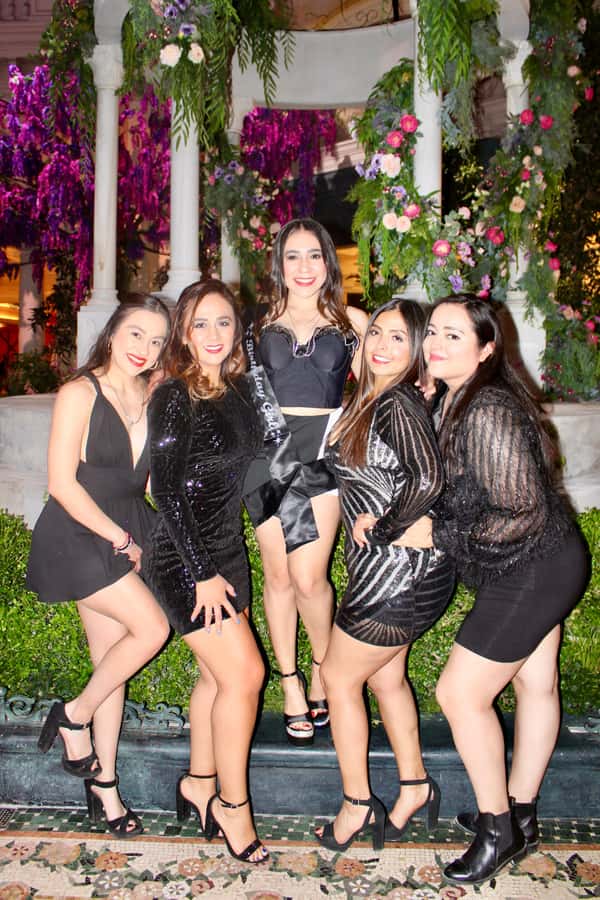 Las Vegas Strip Limo Tour with Champagne and Photos - Value Check: Is $549 for Up to 7 a Good Deal?