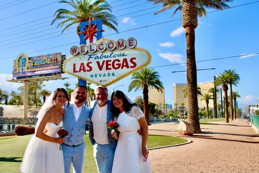 Las Vegas Strip Limo Tour with Champagne and Photos - The Limo Ride Itself, Pickup, and How Time Actually Feels