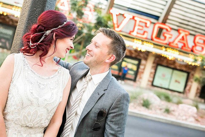 Las Vegas Strip Photo Shoot - A fast Strip photoshoot built around iconic backdrops