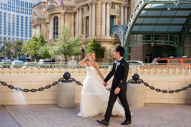 Las Vegas Strip Photo Shoot - Photo delivery: 30-35 professional images soon after