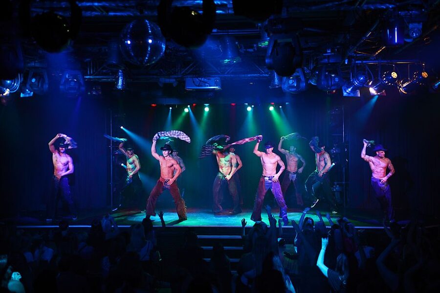 Las Vegas Strip: Thunder from Down Under at Excalibur - Should you book Thunder from Down Under at Excalibur?