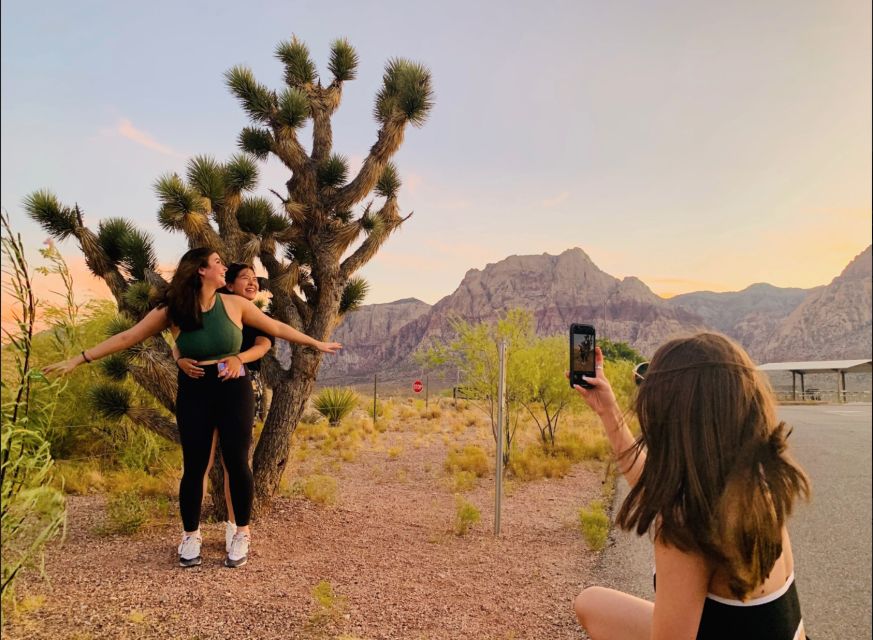 Las Vegas: Sunset Hike and Photography Tour Near Red Rock - Keystone Thrust and the geology story you can photograph