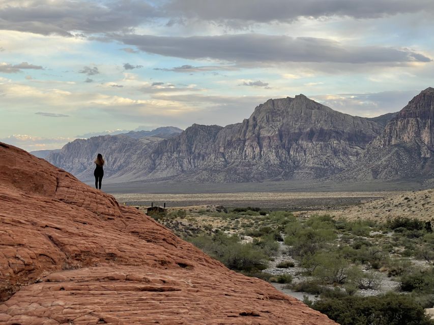 Las Vegas: Sunset Hike and Photography Tour Near Red Rock - Guides who actually improve your photos, not just the facts