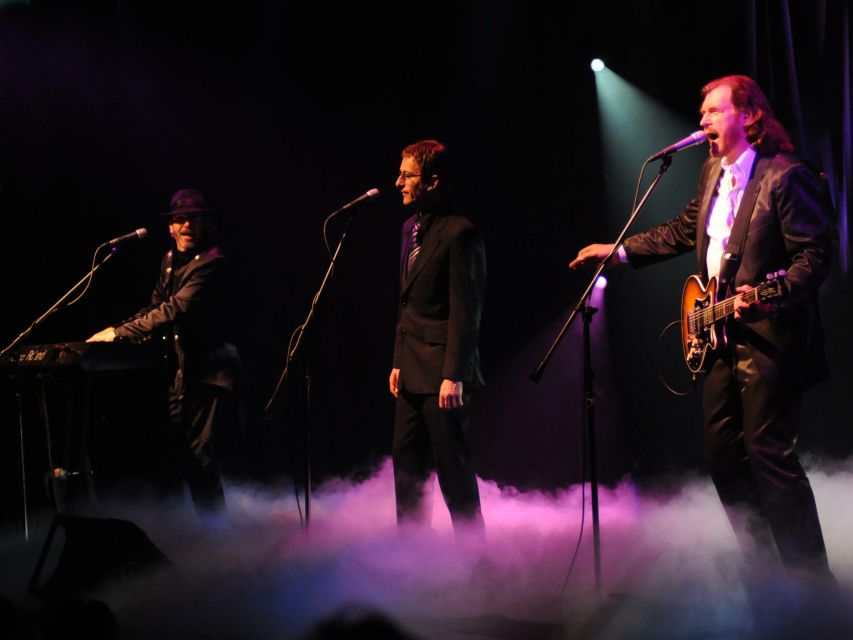 Las Vegas: The Australian Bee Gees at Excalibur Hotel - What the Australian Bee Gees show is really like
