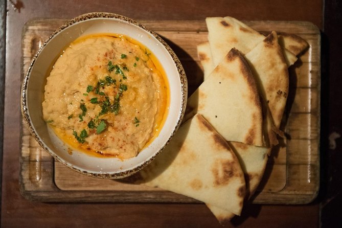 Las Vegas: The Strip's Celebrity Chefs Tour or Downtown Food Tour - Meet-up at Caesars Palace, then off you go