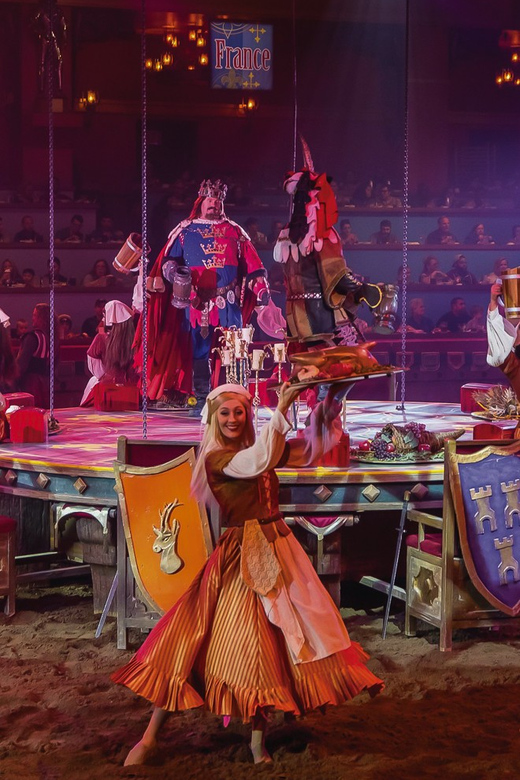 Las Vegas: Tournament of Kings Show at Excalibur - The medieval dinner: what’s served, and why it feels different