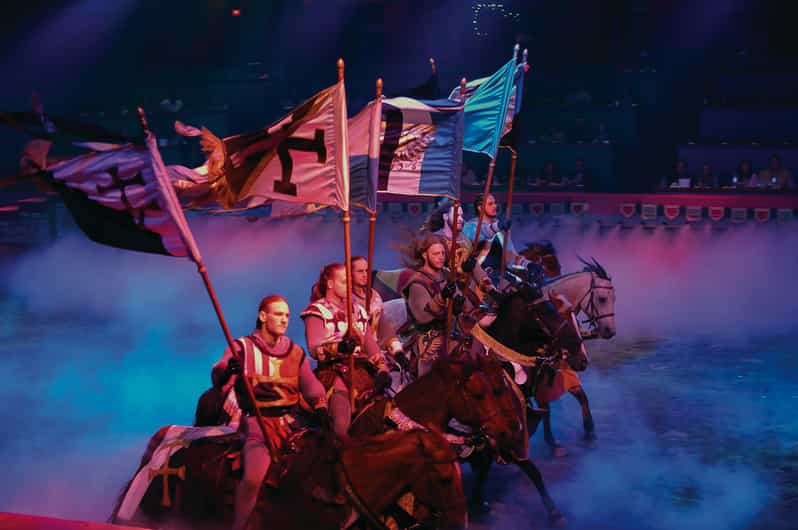 Las Vegas: Tournament of Kings Show at Excalibur - The show itself: knights, horses, and a story you can follow