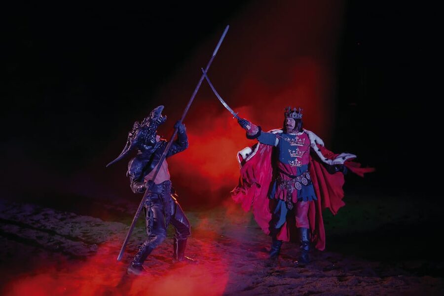 Las Vegas: Tournament of Kings Show at Excalibur - How your evening flows: seats, dinner, then the battles