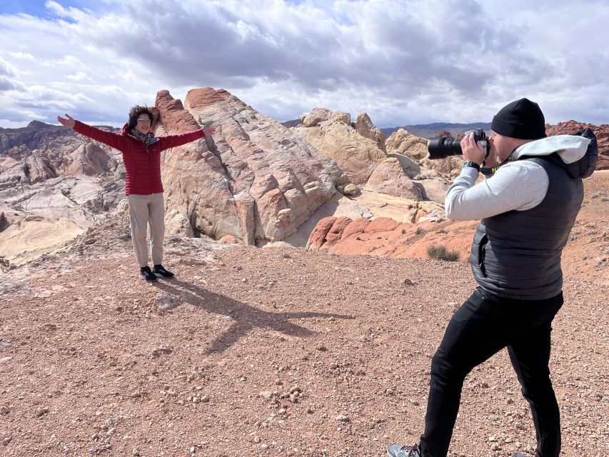 Las Vegas: Valley of Fire and Red Rock Canyon Day Trip - Red Rock Canyon: short stop, right kind of scenery
