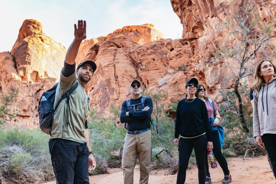 Las Vegas: Valley of Fire Guided Hike with Drinks and Snacks - Getting There From Las Vegas Without the Headache