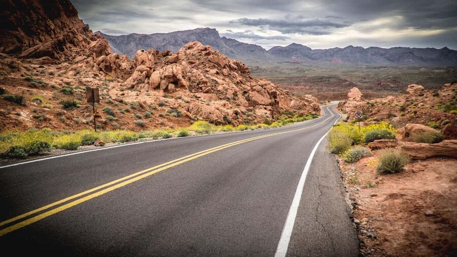 Las Vegas: Valley of Fire State Park Guided Tour - Valley of Fire Visitor Center: use it before you walk