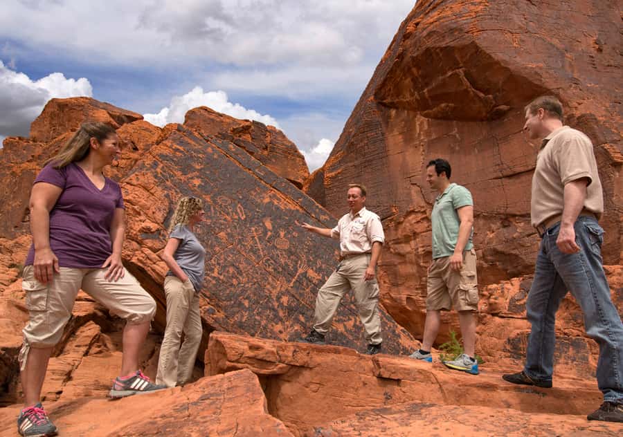 Las Vegas: Valley of Fire Tour in Luxury Tour Trekker - Rainbow Vista: your first big “wow” stop