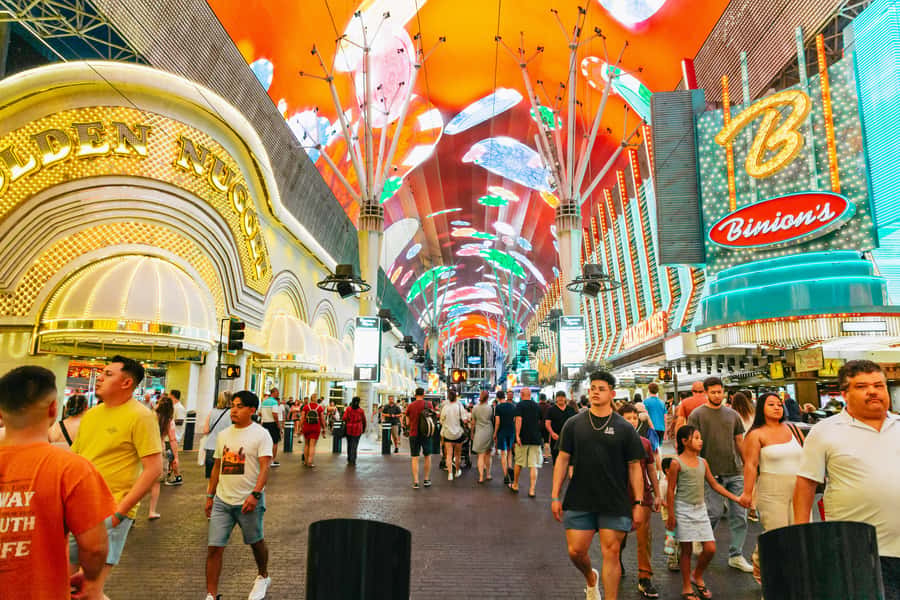 Las Vegas: Vegas After Dark Night Tour with Free Drink (21+) - Where It Starts: Hard Rock Cafe, Then MGM Grand
