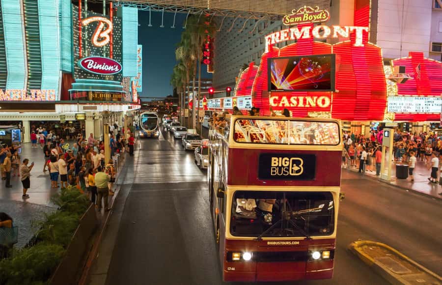 Las Vegas: Vegas After Dark Night Tour with Free Drink (21+) - What You Actually See: The Strip After Dark Route