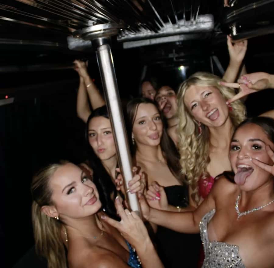 Las Vegas: VIP Club Crawl with Party Bus and Drinks - Who this is best for (and who should skip it)
