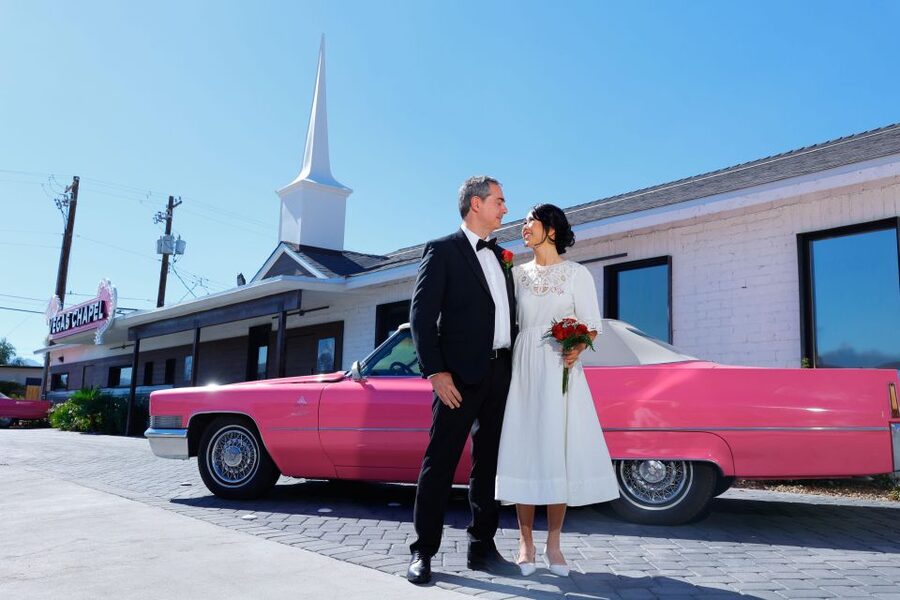 Las Vegas Wedding with Limousine Transportation - Key Points That Matter for Your Vegas Wedding