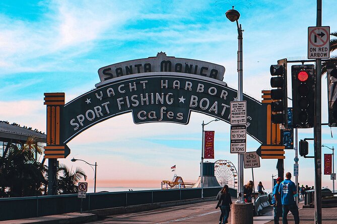 Los Angeles, Hollywood, Santa Monica Tour from Las Vegas - Santa Monica Pier: your one-hour ocean break
