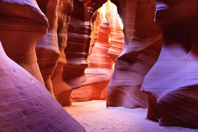 Lower Antelope and Horseshoe Bend Tour from Las Vegas - The 5:00 am pickup grind from select Las Vegas hotels