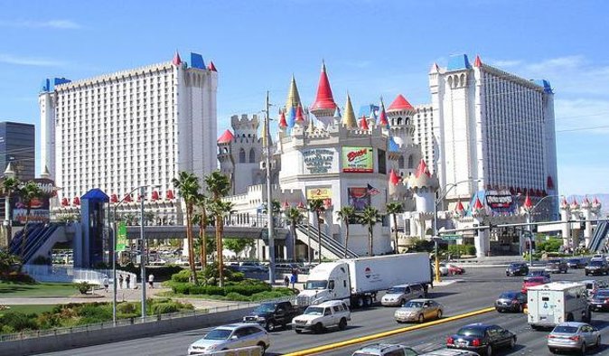 Mac King Comedy Magic Show at the Excalibur Hotel and Casino - Key highlights to know before you go
