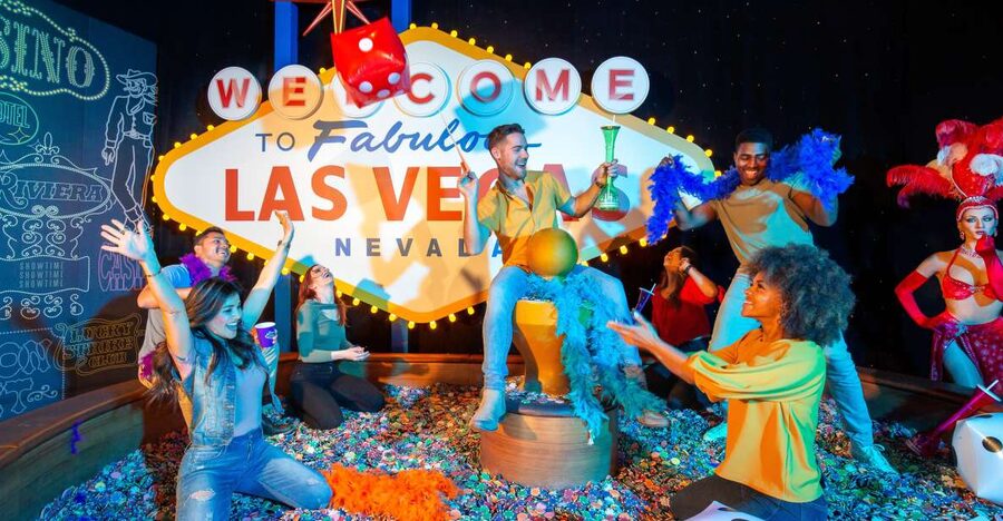 Madame Tussauds Wax Museum Las Vegas - Celebrity photo missions with 80+ figures