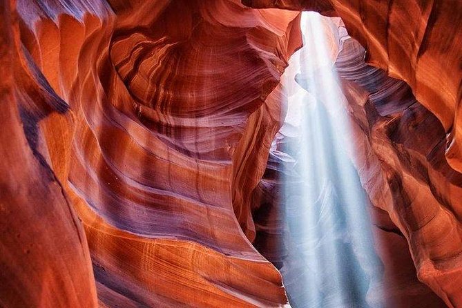 Prime Time Antelope Canyon & Horseshoe Bend Day Tour with Lunch - Horseshoe Bend: the short walk with a serious drop