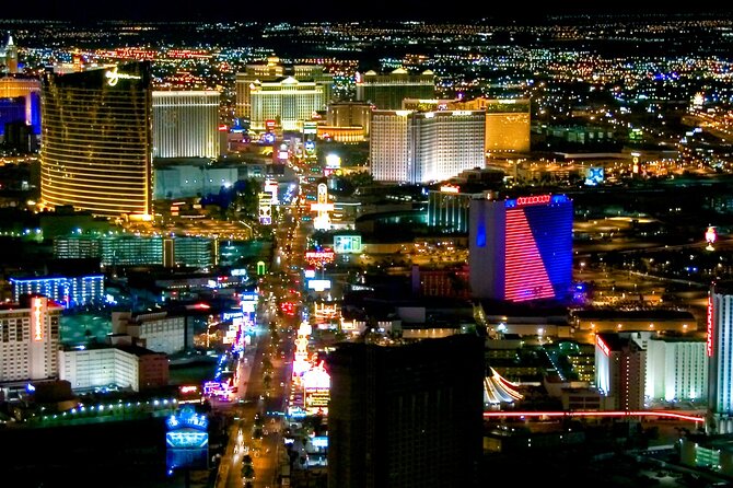 Private 2-Hour Limo Tour of Las Vegas with Champagne - Photo Op at the Welcome Las Vegas Sign in 15 Minutes