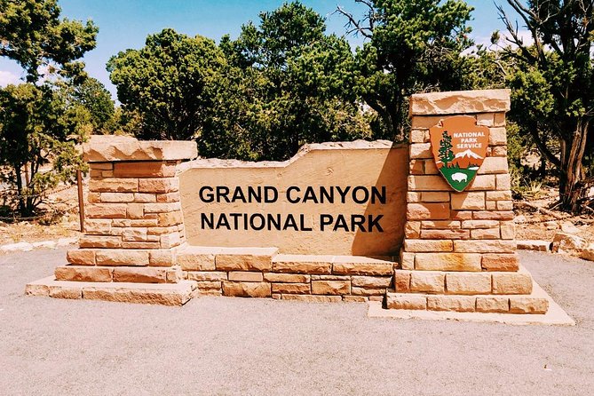 Private Grand Canyon National Park South Rim Tour - Kingman comfort stop: a short reset before the long drive back