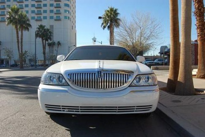 Private Las Vegas Airport to Hotel Luxury Limousine Transfer - Why A Private Airport Limo Makes Vegas Feel Easier