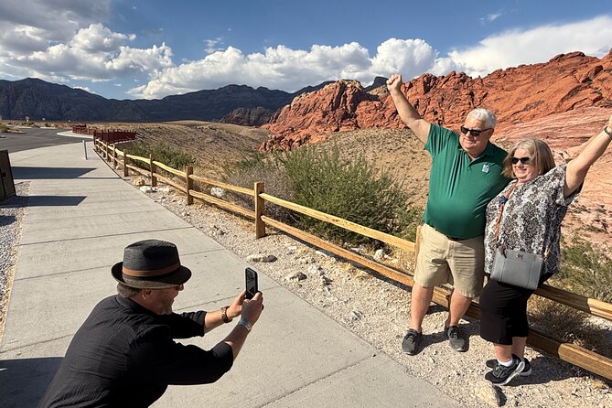 Private Las Vegas Highlights Tour - Stop 5: Downtown Summerlin meal break with lunch ideas on deck