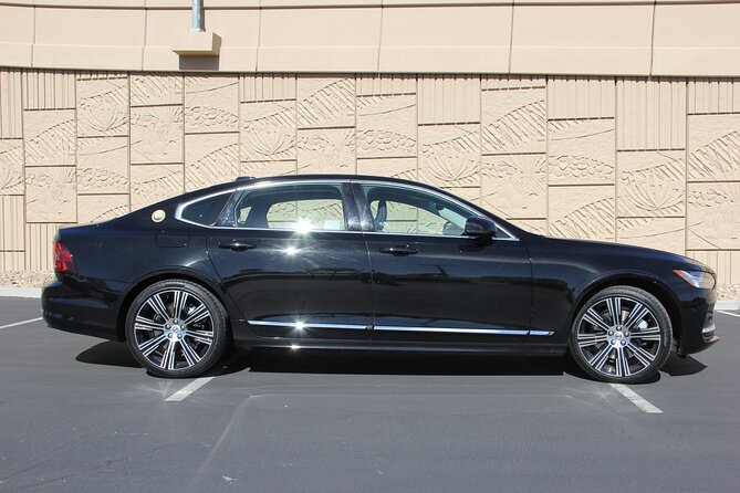 Private Luxury Las Vegas Airport Transfer – Domestic Arrivals - The Strip Drop-Off Zone: Within 5 Miles of the South End