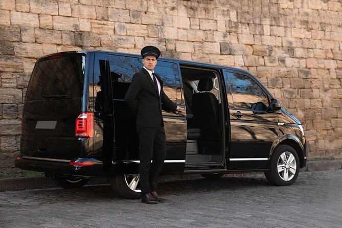 Private One-way Transfer Harry Reid Airport To Las Vegas - Key highlights to know before you land