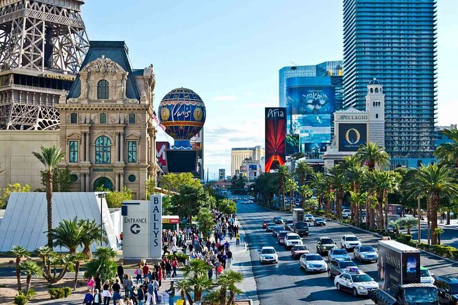 Private Party Bus Tour of the Las Vegas Strip Champagne Toast - Time on the clock: one hour can be enough, longer is better