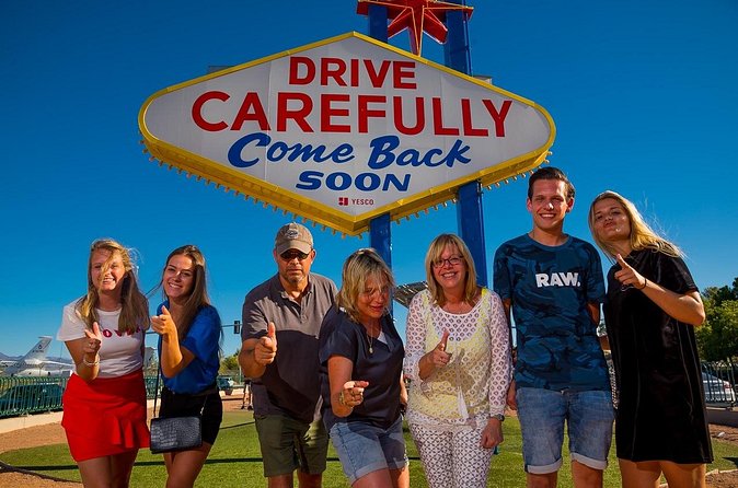 Private Strip Walking Tour with Professional Photographer - Should You Book This Private Strip Walking Tour?