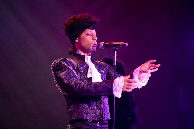 Purple Reign: The Prince Tribute Show at Planet Hollywood - Drink voucher and the bar: turning your ticket into a smoother night