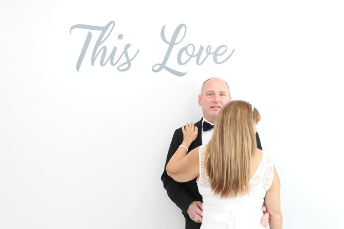 Quickie Las Vegas Wedding at Paradise Wedding Chapel - What happens during your 15-minute process