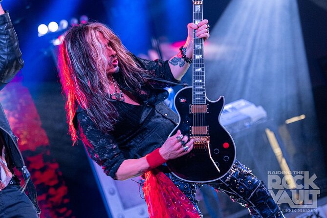 Raiding the Rock Vault at the Hard Rock Cafe in Las Vegas - What else you can do at Hard Rock Cafe that night