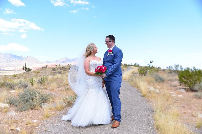 Red Rock Canyon Wedding by Private Limousine - Key things to know before you say I do