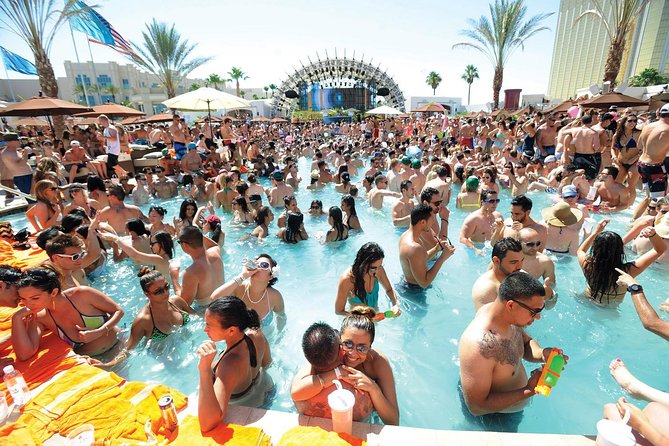 Rockstar Pool Party Crawl w/ VIP Entry & Party Bus Ride - Stop 1 at Daylight Beach Club: fast-pass entry and early momentum