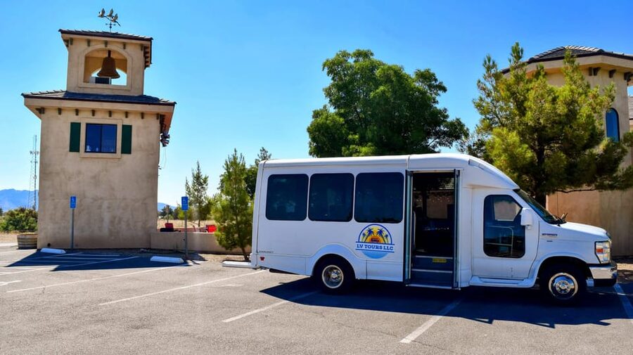 Scenic Las Vegas / Pahrump Wine Tasting Tour and Food - Pahrump time: where the town vibe becomes part of the tasting